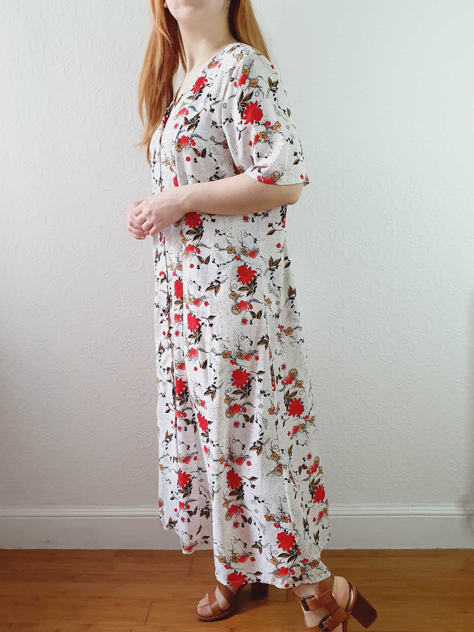 Vintage White and Red Floral Short Sleeve Dress - XL - Image 5